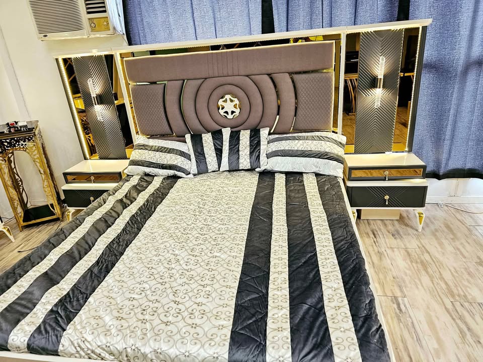 King size bed 2 side tables 1 dressing table 2 +mattress - Image 8