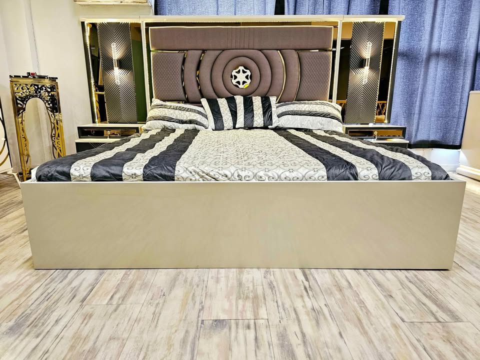 King size bed 2 side tables 1 dressing table 2 +mattress - Image 5